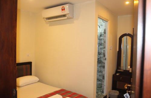 Wellawatta North Hôtel | Green Palace Colombo