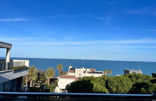 Trani Maison | Green Penthouse Maison & Suite, Member of Relaxury