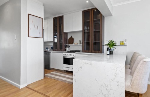 Green Point Appartement | Green Point 8th-Floor Stay with Stunning Views