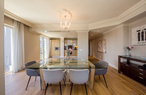Green Point Appartement | Green Point Apartment walking Distance to Stadium (407 Royal)