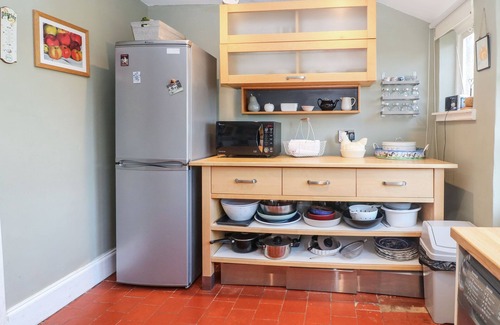 Blockley Cottage | GREEN PUMP COTTAGE, family friendly, with open fire in Blockley