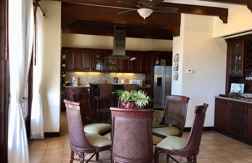Tamarindo Villa | Luxueuse villa de 3 chambres avec vue sur l'océan - jusqu'à 8 personnes