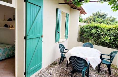 Le Brusc Maison | Ecrin de verdure mer & piscine