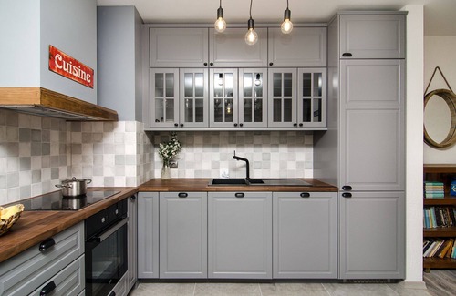 Saints Constantine and Helena Appartement | Espace vert dans la ville-Akvarel 3