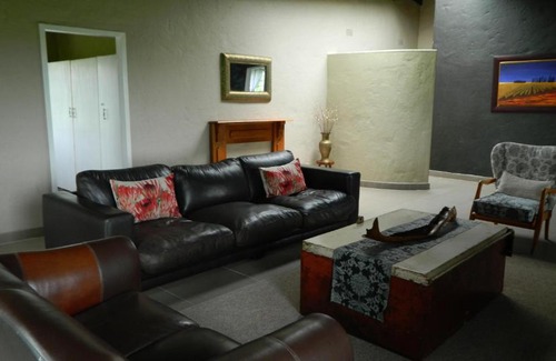 Msukaligwa Chalet De Ski | Green Thumb Farm Stay 2