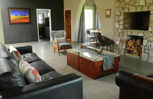 Msukaligwa Chalet De Ski | Green Thumb Farm Stay 2