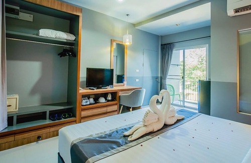 Thep Kasattri Copropriété | Greenery Loft Phuket à seulement 20 minutes de la plage de Bang Tao