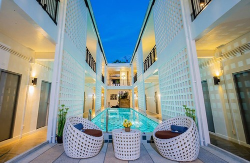 Thep Kasattri Copropriété | Greenery Loft Phuket à seulement 20 minutes de la plage de Bang Tao