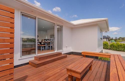 Coromandel Maison | Greenhills Charmer - Coromandel Town Holiday Home