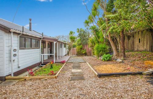 Greenhithe Maison | Greenhithe Hidden Gem with Sea Views and Parking