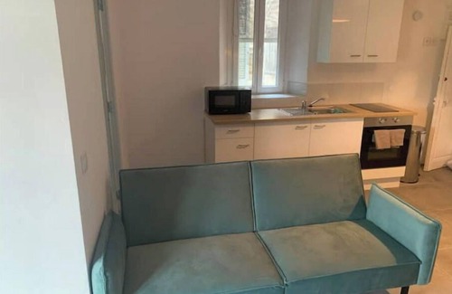 Greolieres Appartement | Greolières Village: Superbe Studio avec vue.