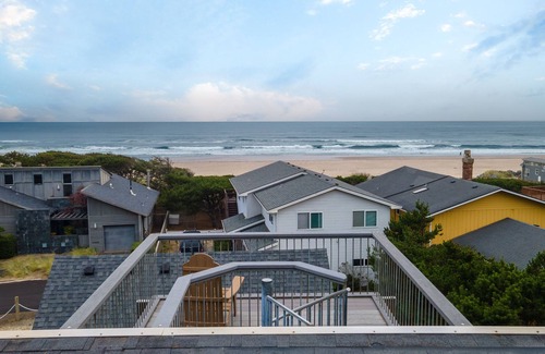 Rockaway Beach Maison | Grey Haven - Rockaway Beach, OR