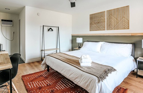 Waynesboro Cabine | Grey Pine Lodge