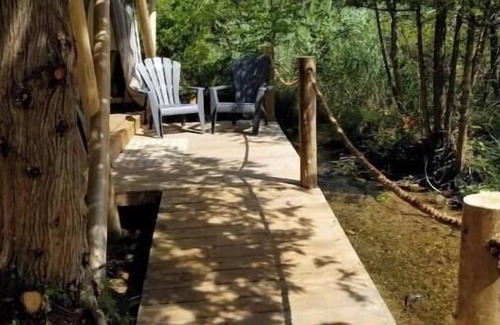 Chatsworth Cabine | Greyridge Glamping "Paradise Island " Retreat