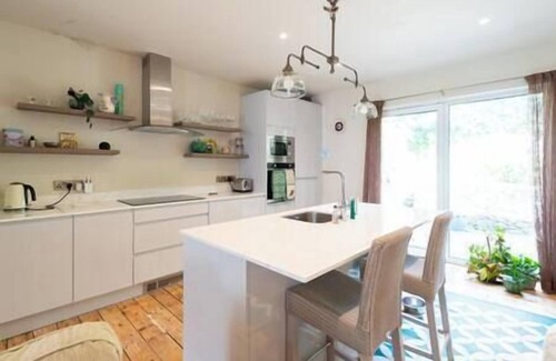 Dingle Maison | Greys Lane Villa - Dingle