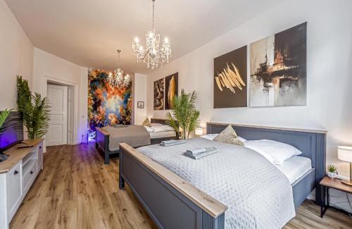 Zentrum-Nord Appartement | Große 3 Schlafzimmer Unterkunft mit Küche, Bad, Waschmaschine & Balkon am Zoo