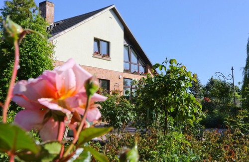 Ziesendorf Appartement | Große Ferienwohnung Mitten im Grünen