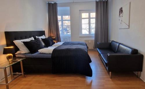 Daberstedt Appartement | Große Ferienwohnung Nähe Stadtpark, 4 Schlafzimmer, gemütliches Wohnzimmer, Terrasse, Parkplatz