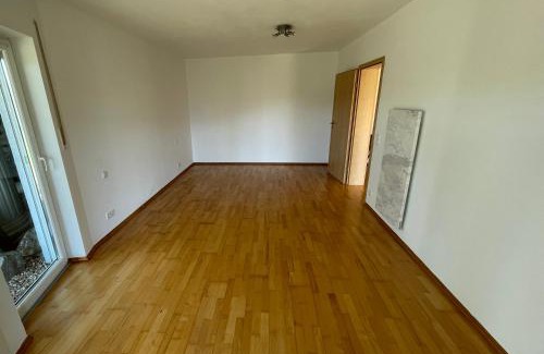 Ergoldsbach Appartement | Große gemütliche Ferienwohnung Landshut, 24-7, WLAN, Parkplatz, Top ausgestattet