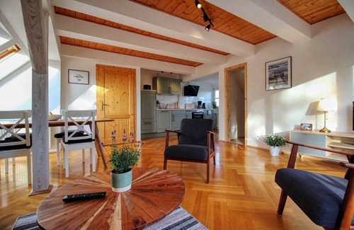 Stahlbrode Appartement | Große Giebelwohnung im Fischerhaus von 1877 - Ferienhaus Makrele von 1877
