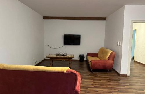 Lage Appartement | Große möblierte Wohnung im Zentrum von Lage