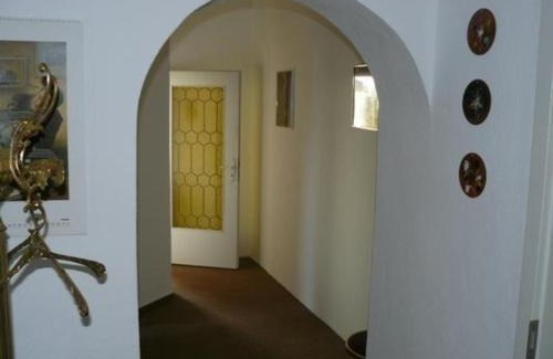 Marienthal West Appartement | Große Wohnung in Zwickau mit Terrasse, Grill und Garten