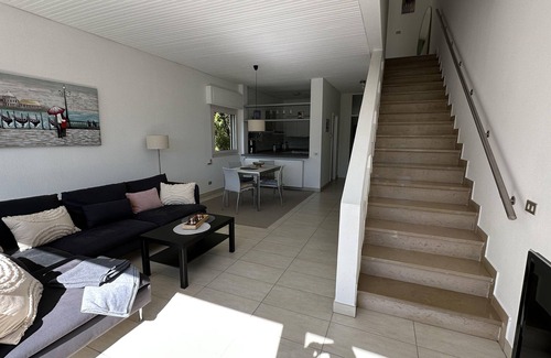 Cannobio Appartement | Großzügige 3½-zimmer-wohnung mit 2 Balkonen und Panoramaseesicht