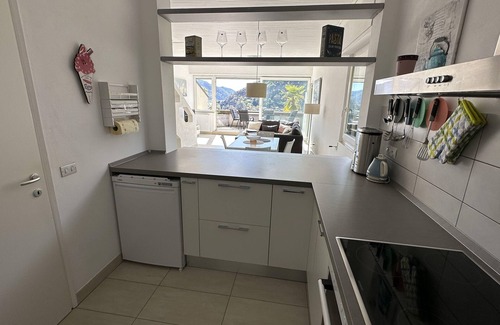 Cannobio Appartement | Großzügige 3½-zimmer-wohnung mit 2 Balkonen und Panoramaseesicht