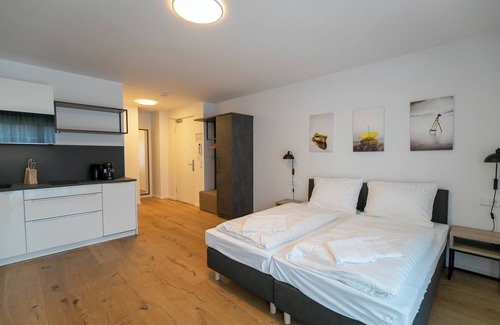 Alt-Treptow Appartement | Großzügiges Apartment im 1.OG mit Lift in Berlin