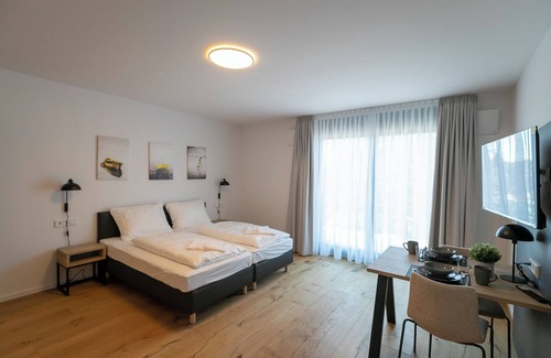 Alt-Treptow Appartement | Großzügiges Apartment im 1.OG mit Lift in Berlin