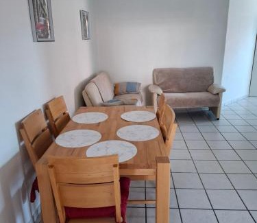 Hoevelhof Appartement | Großzügiges Erdgeschoßapartment mit Balkon und eigenen kostenlosen Parkplatz