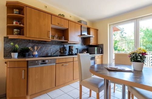 Bergen auf Ruegen Appartement | Großzügiges Zentral Gelegenes Appartement im Herzen Rügens - Appartement in EFH