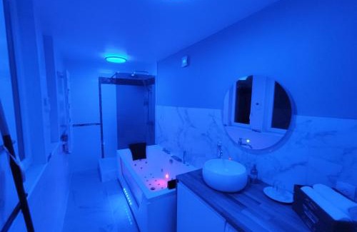 Epernay Appartement | Groom Epernay - Jacuzzi & Champagne