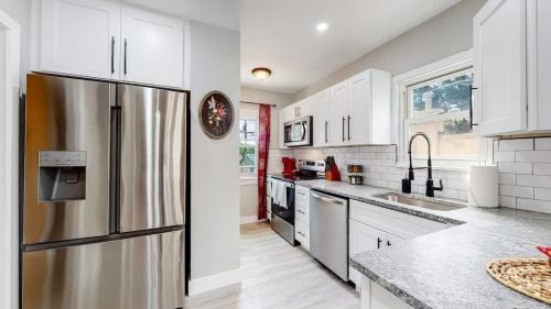 Washington Park West Maison | groovy apartment in the heart of the city