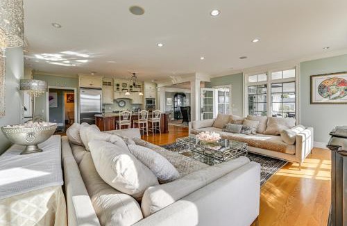 Groton Maison | Groton Home Less Than 1 Mi to Beach on Long Island Sound!