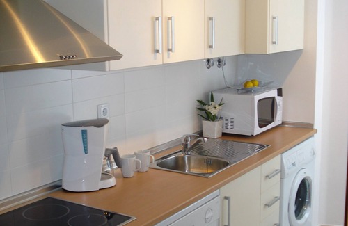 Sucina Appartement | Appartement au Rez-de-Chaussée avec Terrasse, Jardin et Piscine