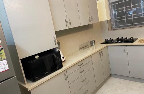 Bandra West Appartement | Ground floor 20 chimbai road bandra west - mumbai