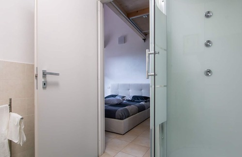 Pietrasanta Appartement | Ground floor apartment in the center with garden