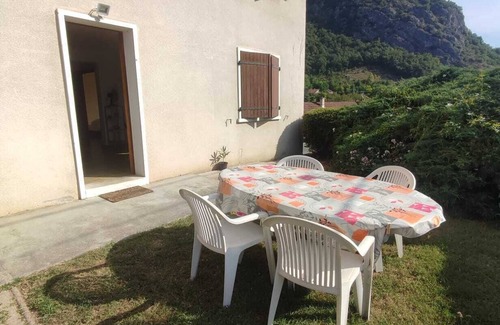 Culoz Appartement | Appartement au RDC d'une maison au pied du Grand Colombier