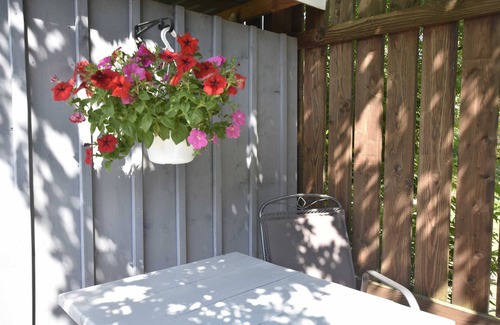 Blowatz Appartement | Ground floor apartment in the red house on the Baltic Sea cycle path OVS 103 new 2021 - 1-room vacation apartment (2 pers.) on the ground floor