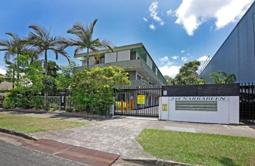 Cairns North Appartement | Ground Floor Easy Unit Close to City 4