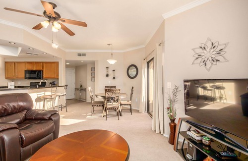 Kaufman And Broad At The Vineyards Copropriété | Ground Floor.Heated Pool! Hot Tub! Gas grill! 3 miles to Cardinal stad! 2 Kings!