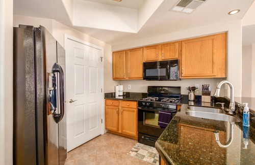 Kaufman And Broad At The Vineyards Copropriété | Ground Floor.Heated Pool! Hot Tub! Gas grill! 3 miles to Cardinal stad! 2 Kings!