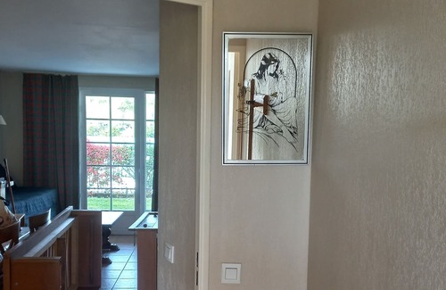 Marciac Appartement | ground floor . Lake view. Heated swimming pool. Covered terrace.