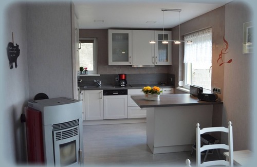 Haegen Appartement | REZ DE CHAUSSEE PLAIN PIED DANS MAISON- PROPRIETAIRES AU 1ER ETAGE