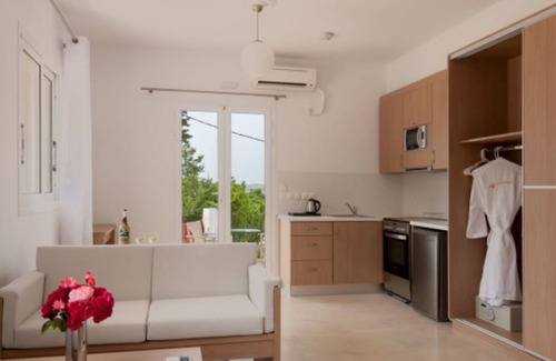 Lassi Appartement | Ground Floor Superior Apartment With Sea View (Unit D)