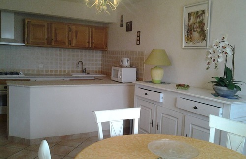 L'Ile-Rousse Appartement | Bel appartement dans villa avec extérieur arboré à Monticello en HAUTE CORSE