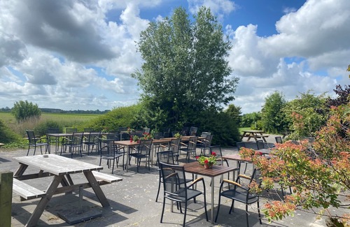 Sint Annaparochie Maison | Group accommodation in Friesland on Blikvaart