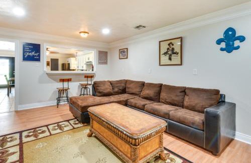 Lacassine Maison | Group-Friendly Louisana Hideaway Hunt and Fish!