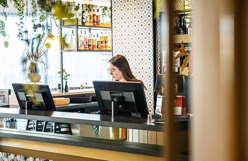 Scheveningen Badplaats Hôtel | Group Friendly Stays near City center, Local attractions & Seaside access!